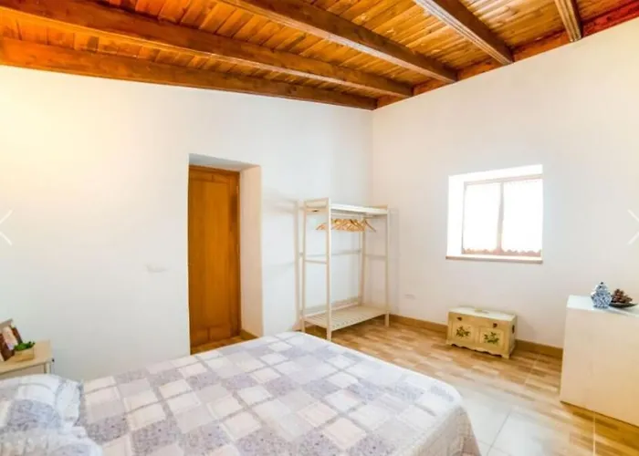 La Casa Del Bisa * Genovés